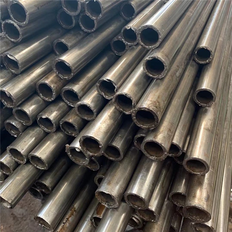 20cr精密鋼管廠家 定制精密無(wú)縫鋼管加工 光亮鋼管切割