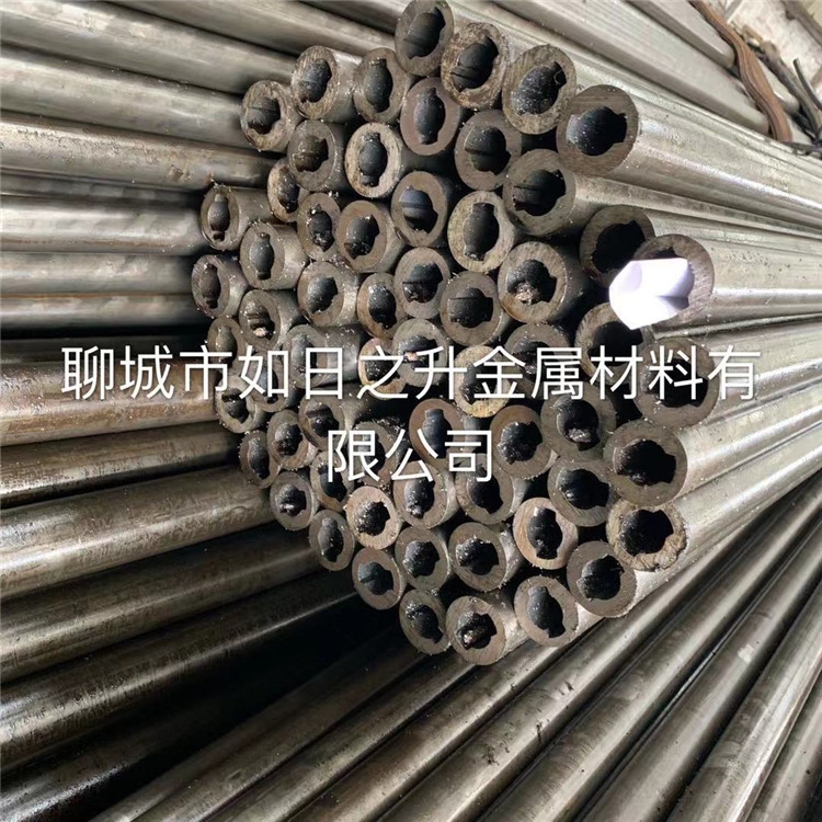 生產各種規格異型管六邊形鐵管內花鍵軸套內套管精密加工