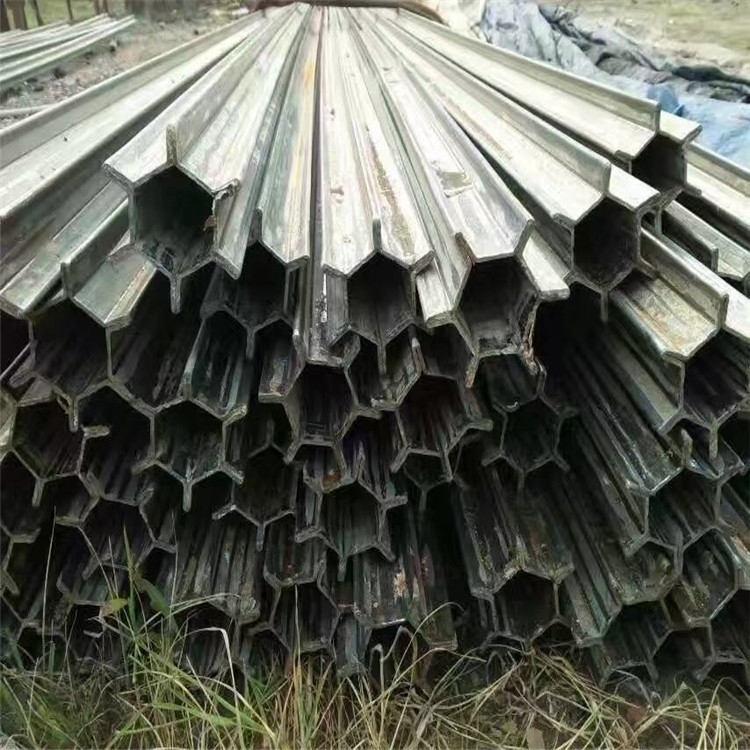 山東雙凸型異型鋼管異型方鋼管定制廠家直銷機械農(nóng)機配件