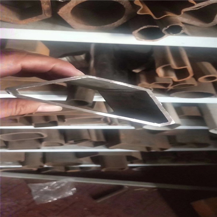 福建異型管件梯形管 菱形管農機配件各種鐵管加工
