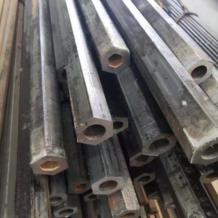 精密管切割20#45#精密管價格精密無縫管廠家159*6倒角鋼管